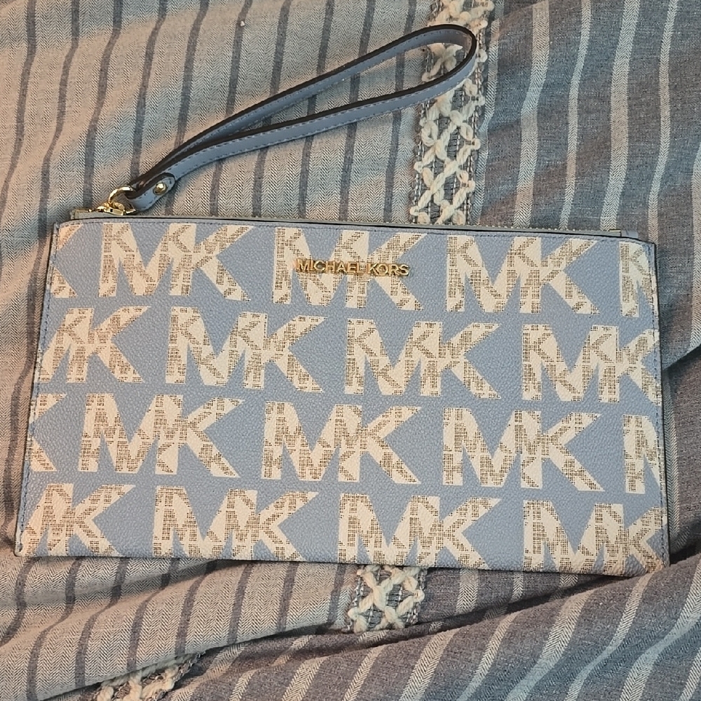 Michael Kors Blue and Cream Wristlet